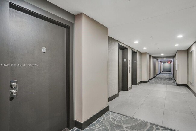 Foto del edificio - 770 Claughton Island Dr