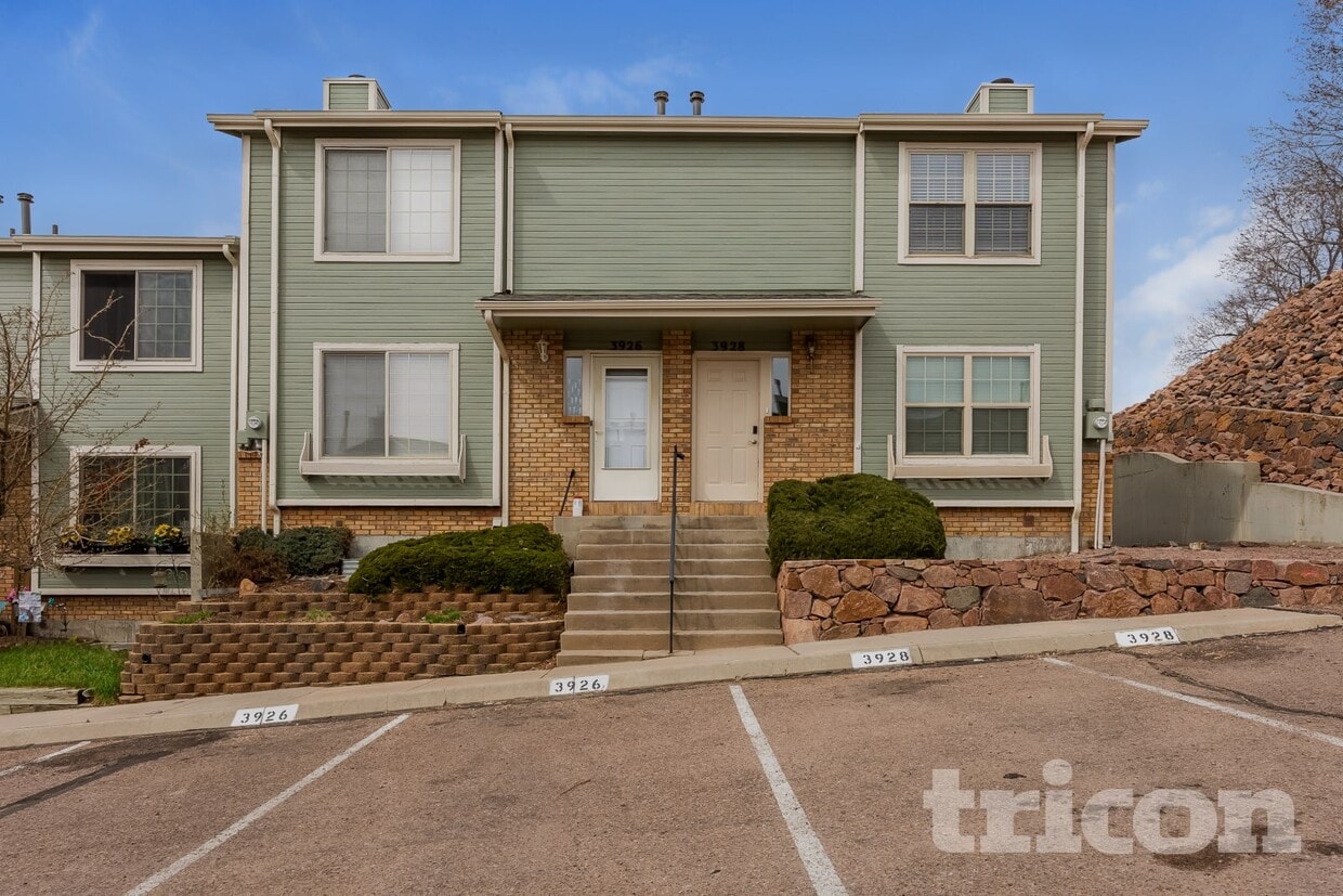 Foto principal - 3928 Smoke Tree Dr