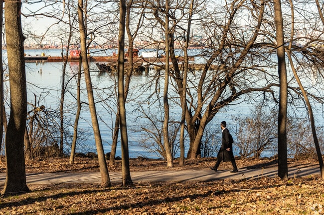Richmond Terrace Park is a small neighborhood park in Mariners Harbor.