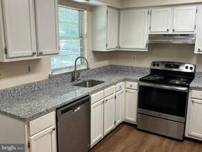 Building Photo - 6304 Cheetah Ct