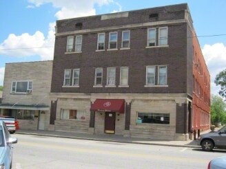 Primary Photo - Broadway Efficiencies