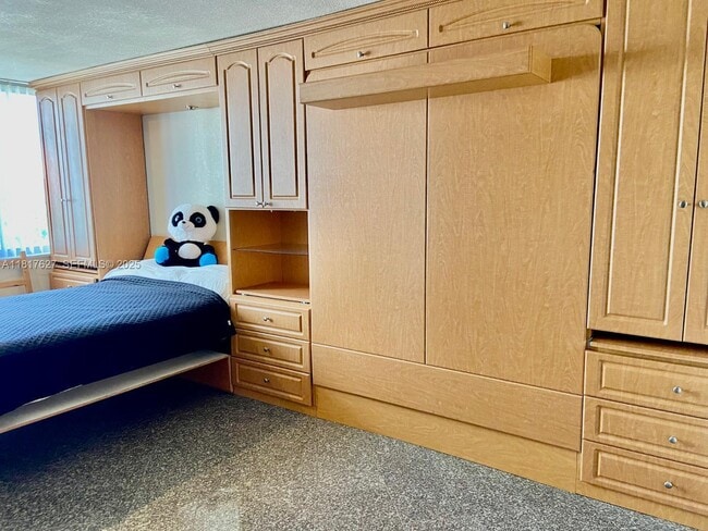 Building Photo - 19201 Collins Ave