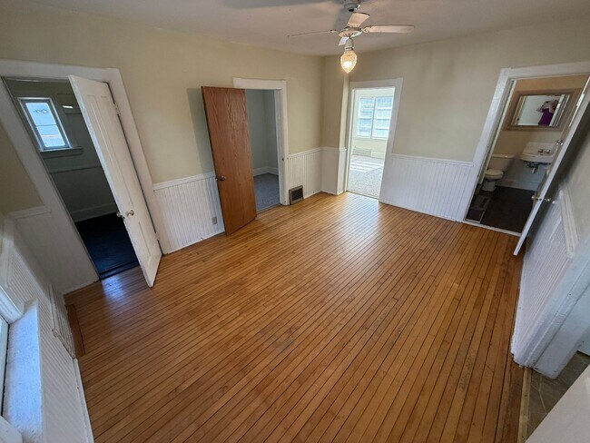 Foto del edificio - 2661-61B N Fratney St