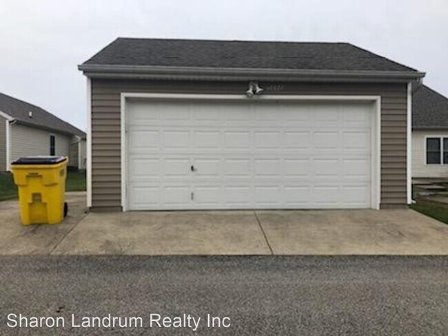 Building Photo - 3 br, 2.5 bath House - 5808 Chalet Circle