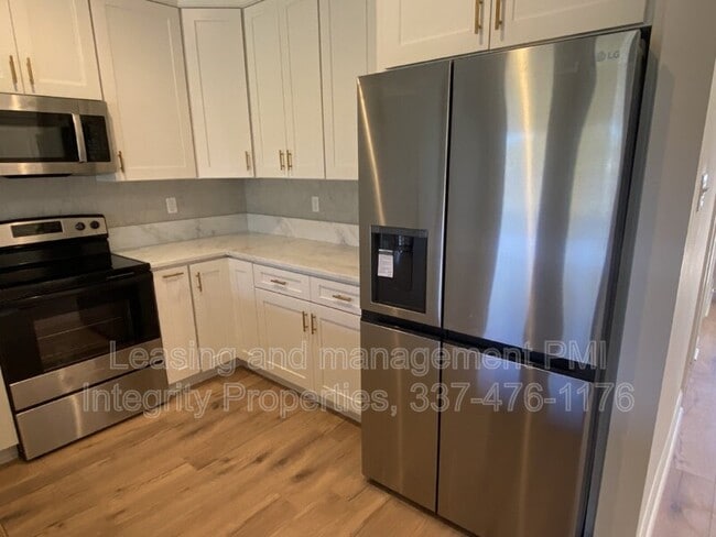 Foto del edificio - 8550 Cat Rd