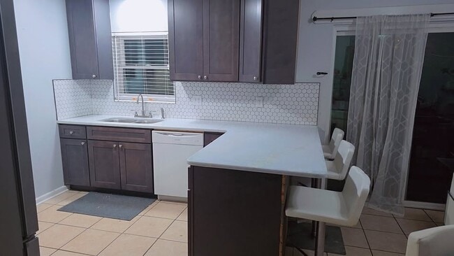 Foto del edificio - 63 Friendly Ln