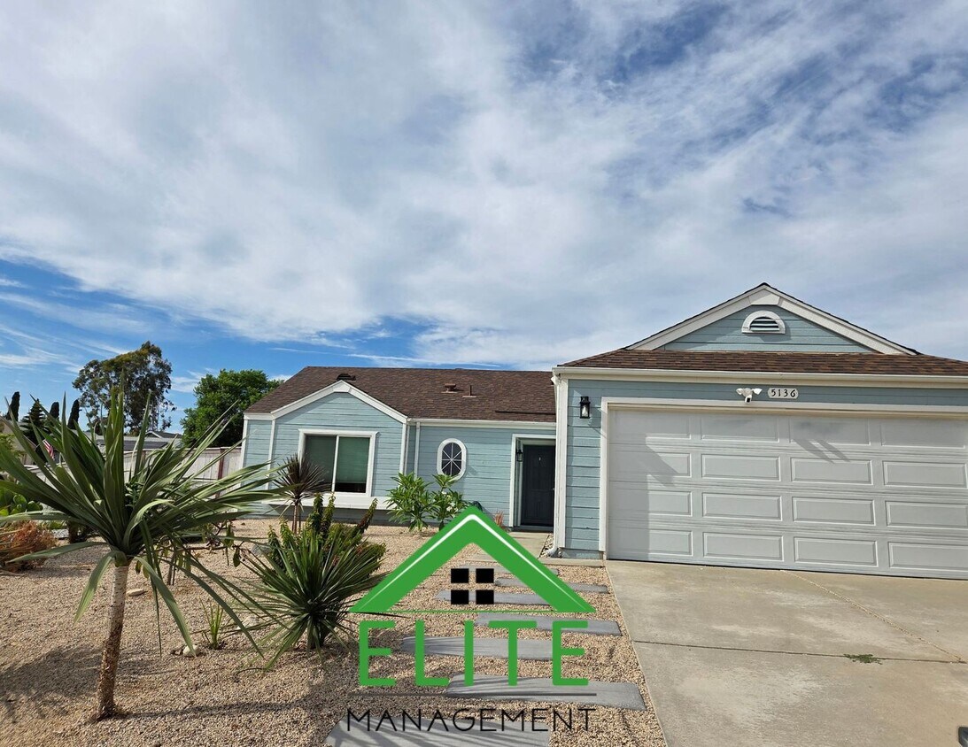 Foto principal - Beautifully Updated 3 Bedroom, 2 Bath Home...