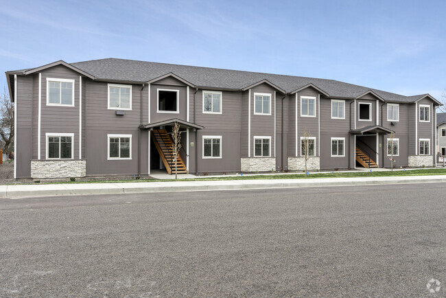 Building Photo - McKenzie Apartments