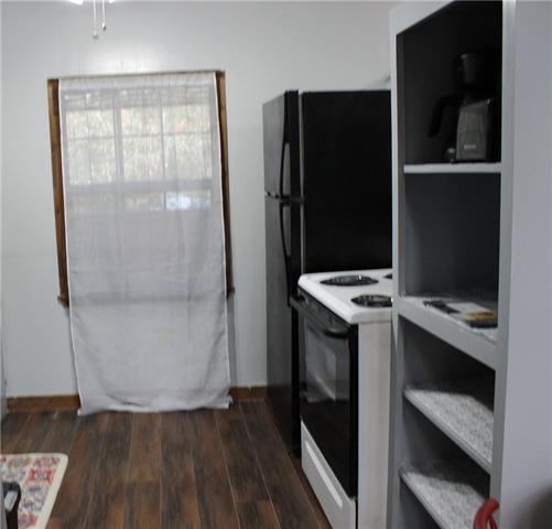 Foto del edificio - 48561 Sibley Rd