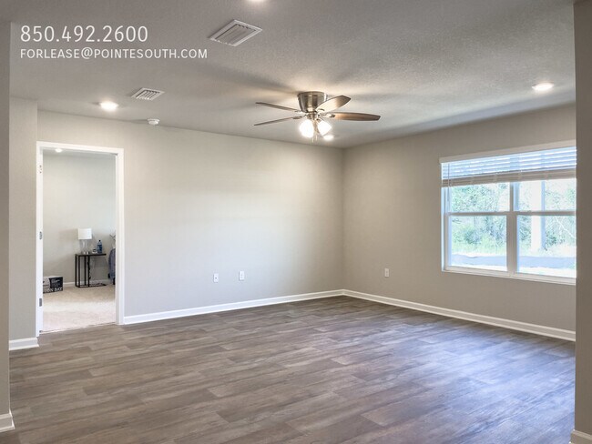 Building Photo - Pet Friendly Rental