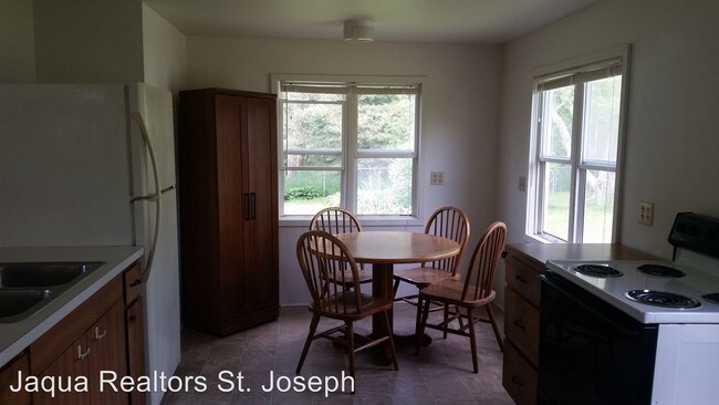 Foto del edificio - 5080 Bundy Rd