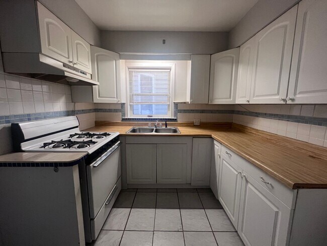 Foto del edificio - Heritage Hill 2 Bedroom - Heat included!