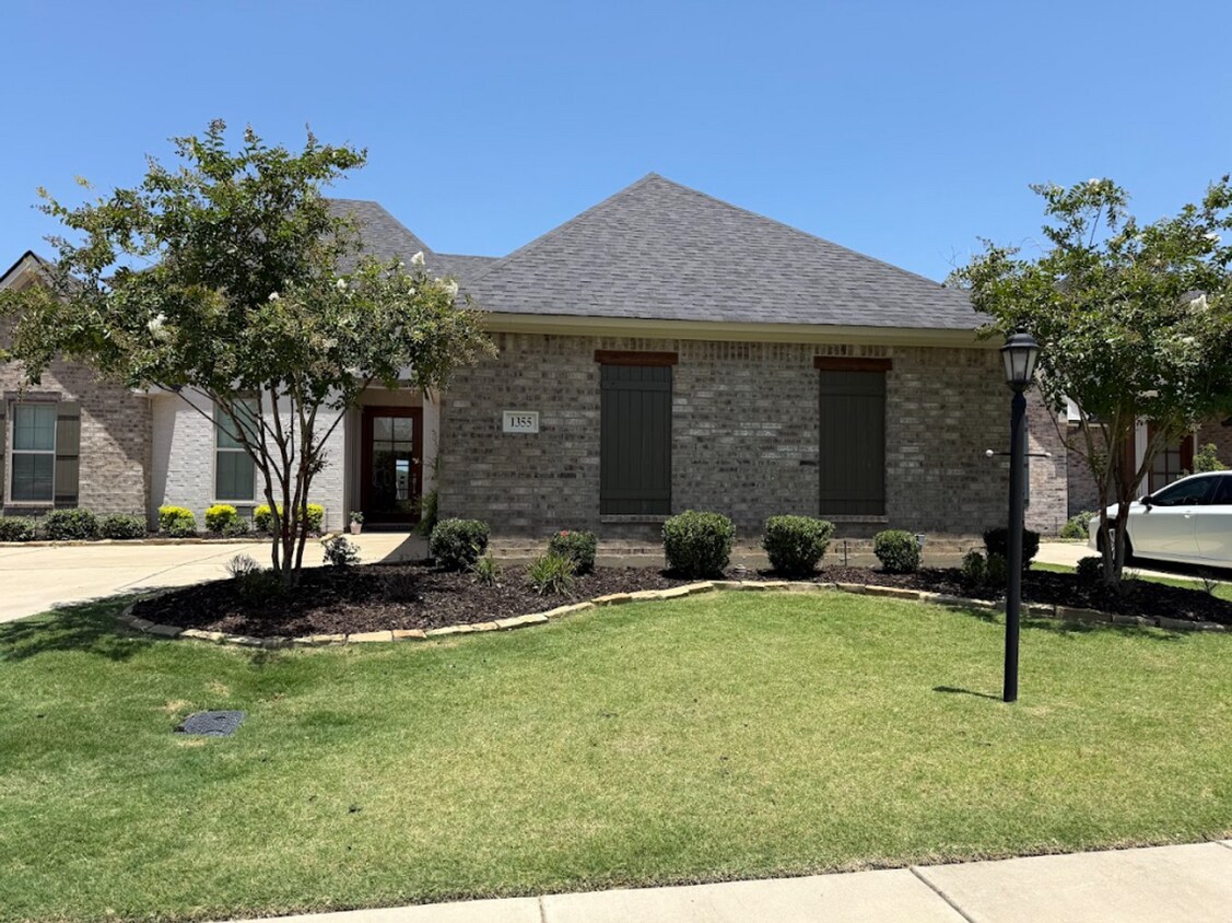 Foto principal - Gorgeous 4 Bedroom Home in North Bossier -...
