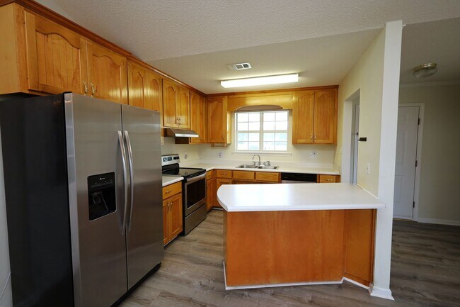 Foto del edificio - 4200 Shadowwood Dr