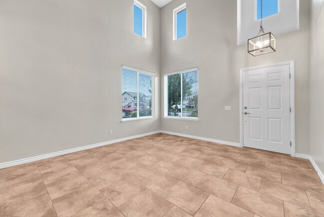 Building Photo - 15028 Longhorn Ln
