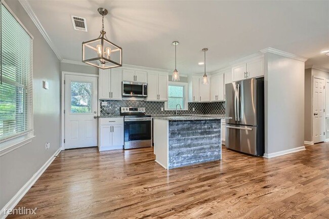 Building Photo - 3 br, 2 bath House - 6315 Gresham Street UNIT