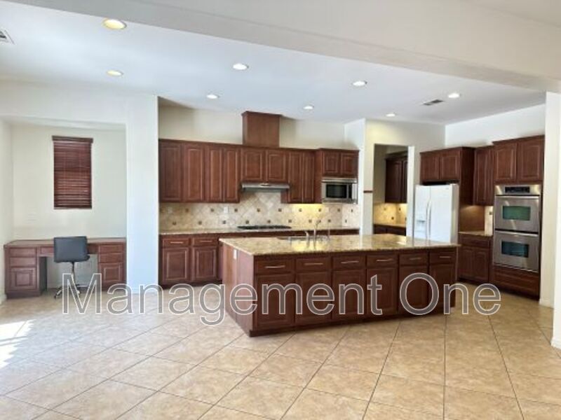 Primary Photo - 16766 Catalonia Dr