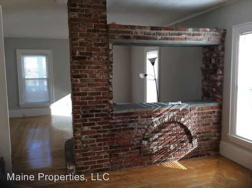 Primary Photo - 38 Bacon St