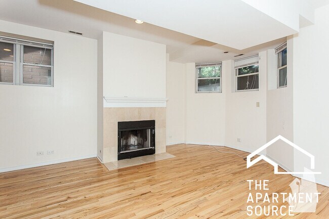Foto del edificio - 2320 N Southport Ave