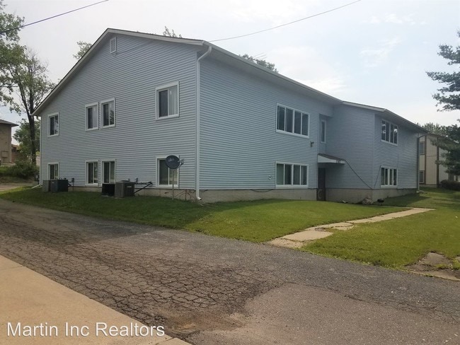 Building Photo - 1762 Flower St