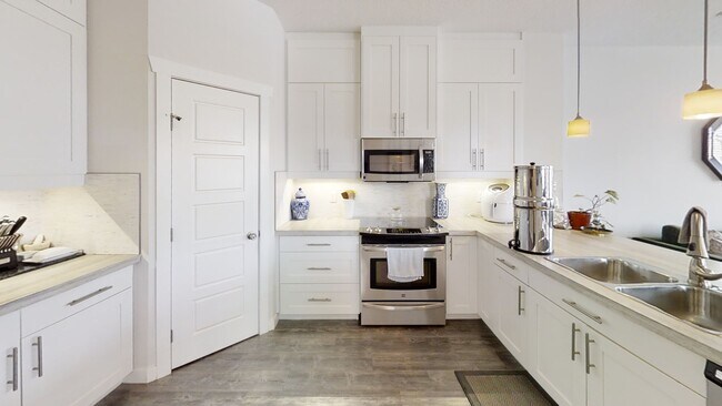 Photo du bâtiment - 14948-1102A 102A St