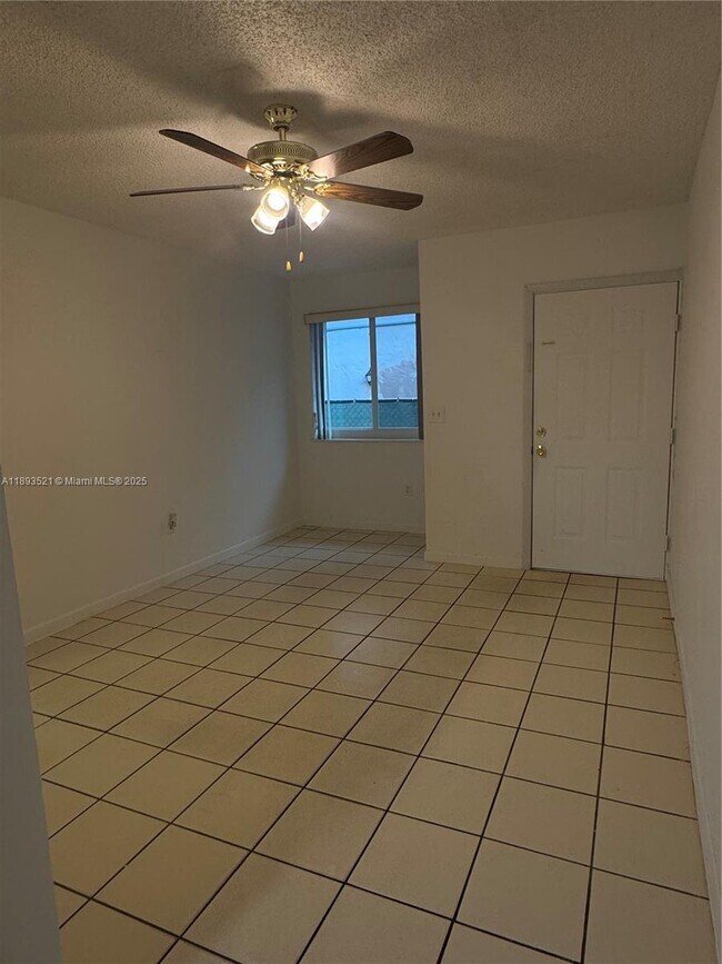 Foto del edificio - 2311 SW 58th Ave