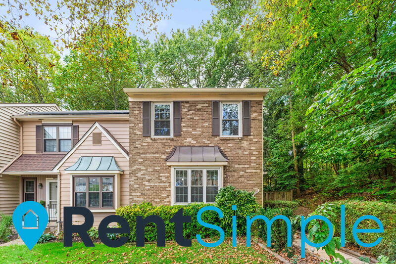 Foto principal - 6027 Scarborough Commons Ln