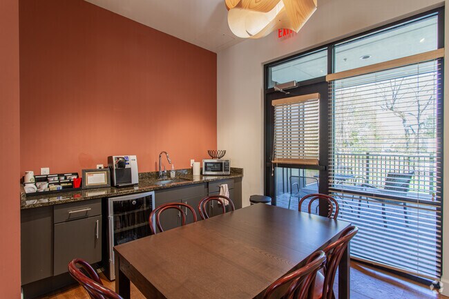Casa club - Brookside Square