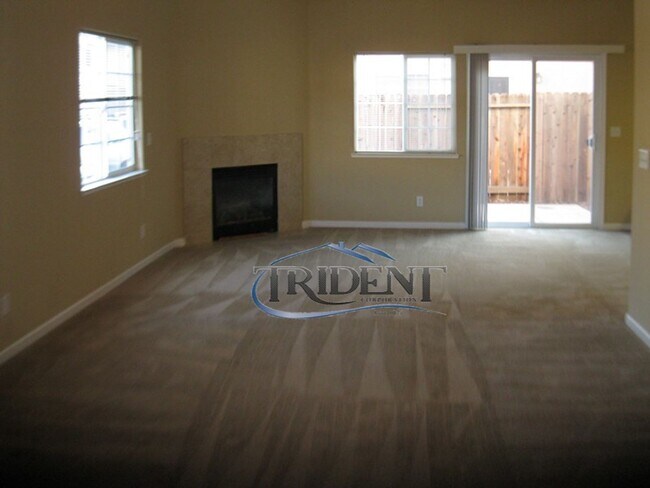 Foto del edificio - 406 Hetherington Cir