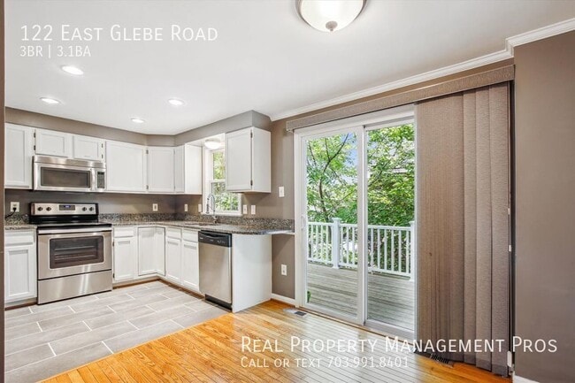 Building Photo - Bright and Beautiful Del Ray, Alexandria E...