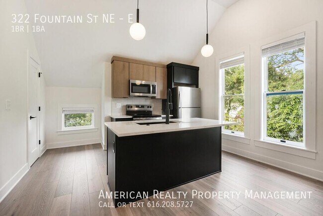 Building Photo - 322 Fountain St NE