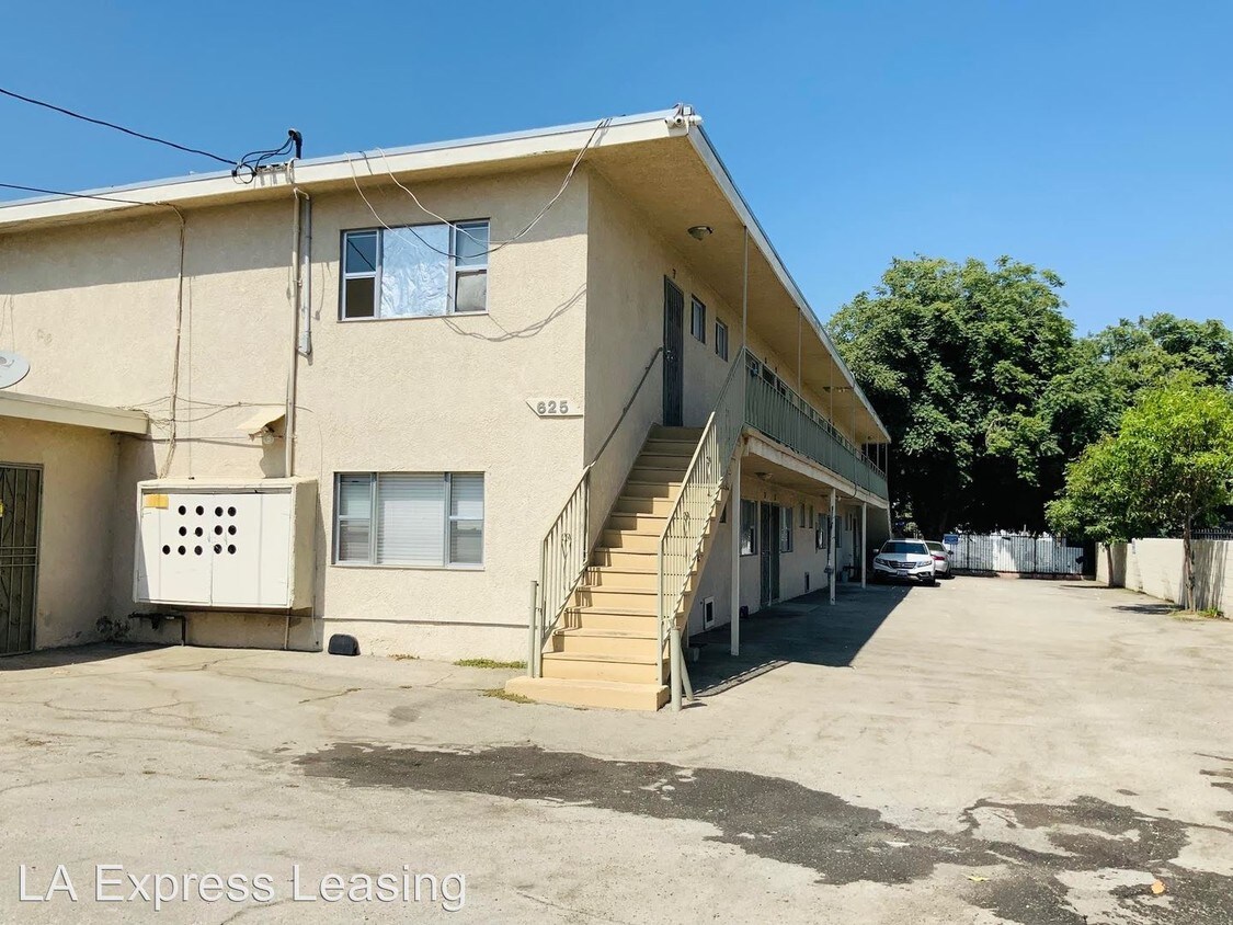Foto principal - 625 W 92nd St
