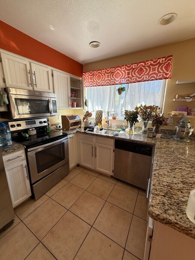 Foto del edificio - Knoell Mesa for rent!