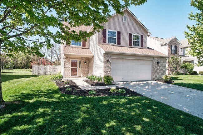 Building Photo - For Rent-4BDRM, 2.5BA Home in Ashwood