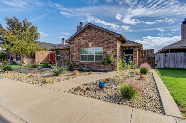 Foto del edificio - Garden Home In Cooper West