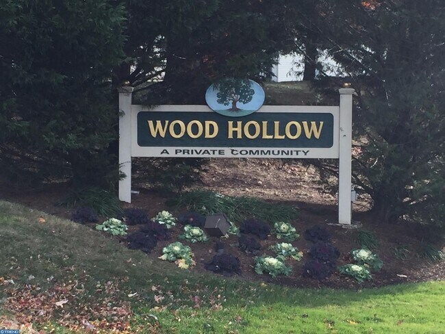 Foto del edificio - 1010 Thornton Ct