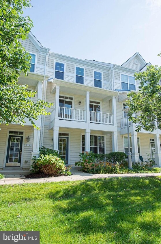 208 TIDEWATER Dr, Cambridge, MD 21613 Townhome Rentals in Cambridge MD