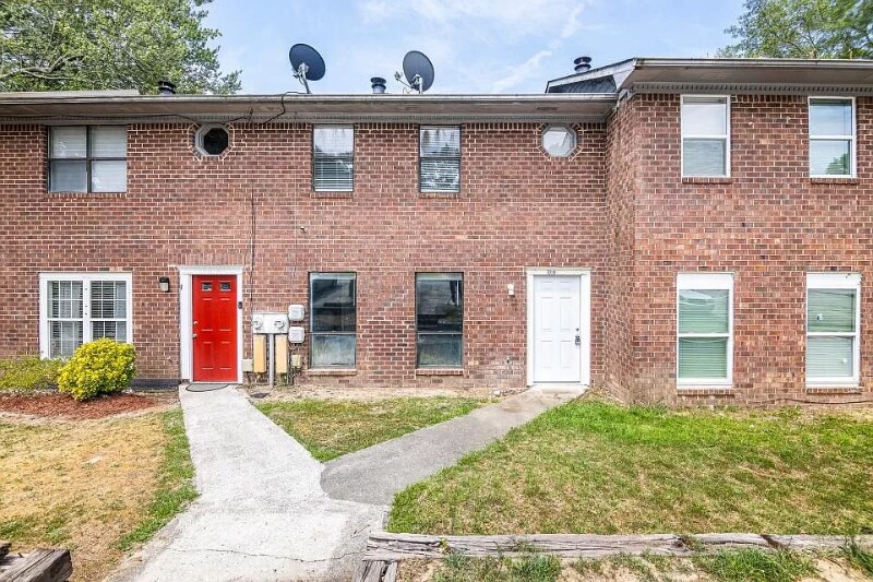 Primary Photo - 1019 Green Valley Dr NW