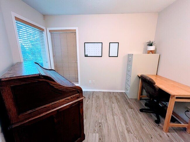 Building Photo - 23222 SW Cinnamon Hills Pl