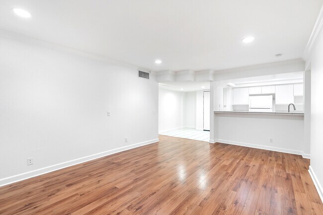 Foto del edificio - 11347 Nebraska Ave
