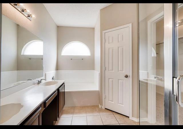 Foto del edificio - 4016 Juniper Ct
