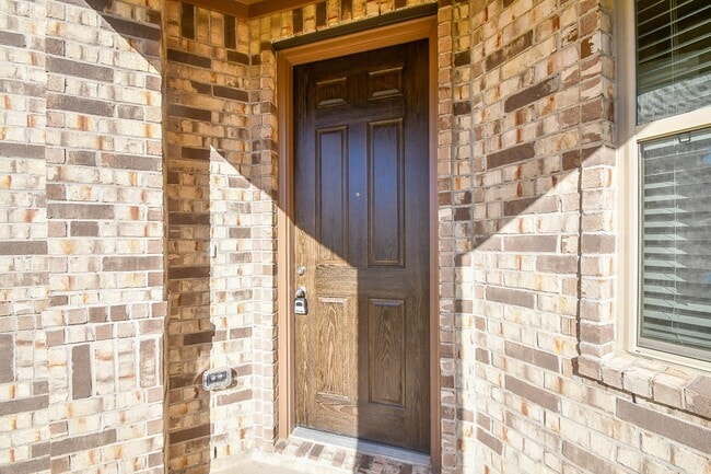 Building Photo - 8138 Leisure Pt Dr