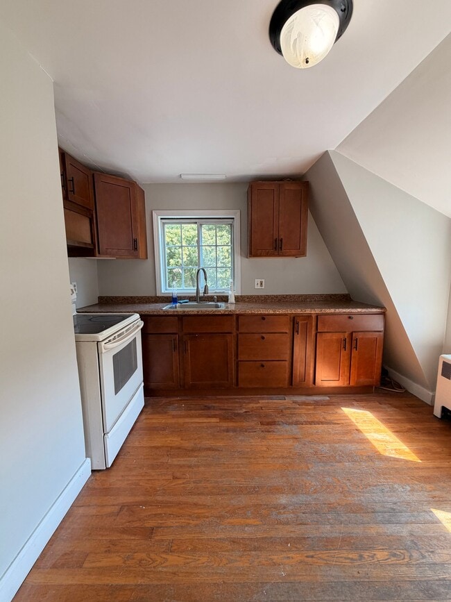 Photo - 356 Wareham St (Middleborough, MA) Apartment