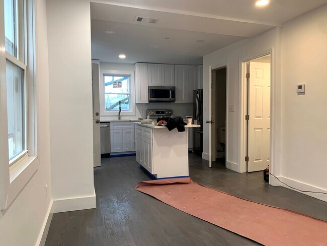 Foto del edificio - 833 51st St NE