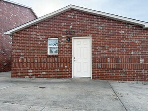 Building Photo - 5417 Imperial Ct