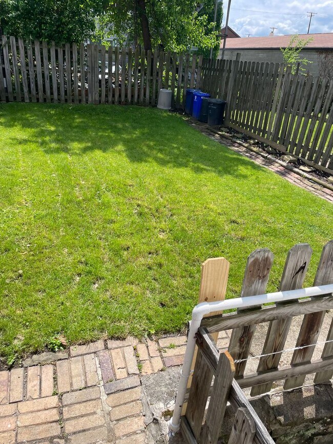 Building Photo - Hatteras Duplex