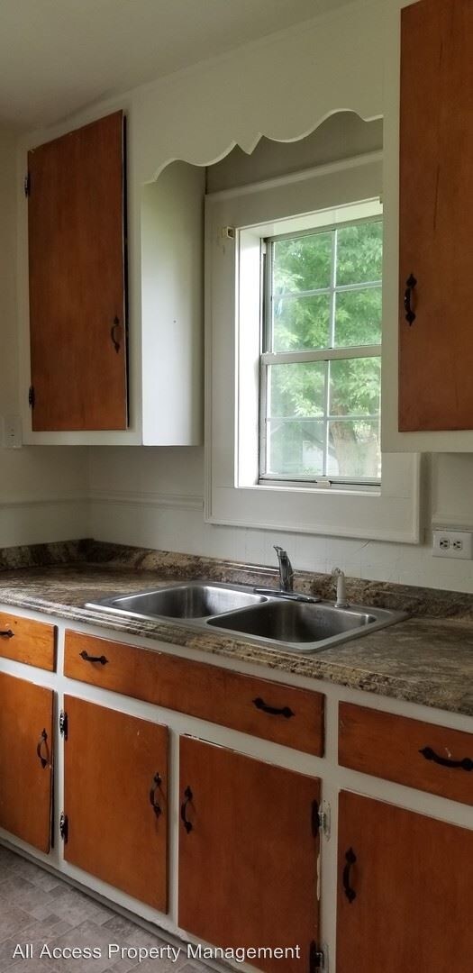 Foto del edificio - 2 br, 1 bath House - 2715 Barclay Ave.