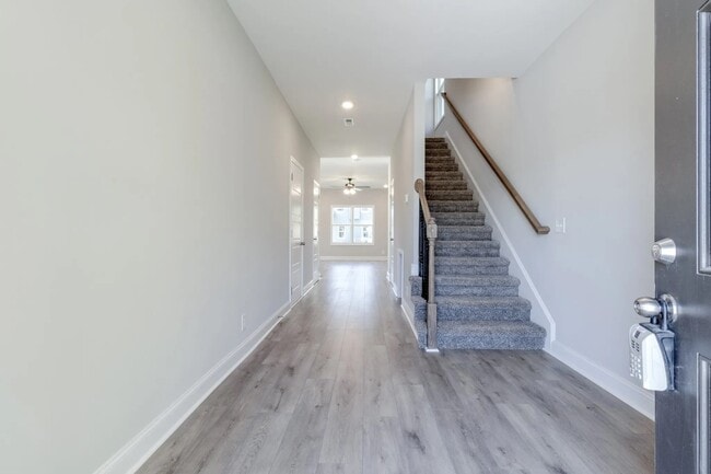 Building Photo - 205 Notgrass Rd