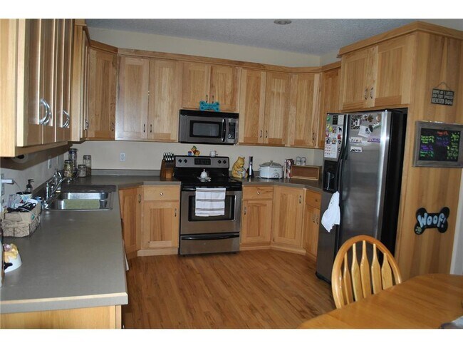 Foto del edificio - 2214 Hanley Rd