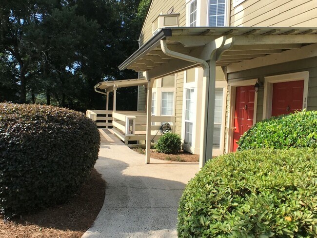 Building Photo - East Cobb - Walton HS - 3BR/2BA